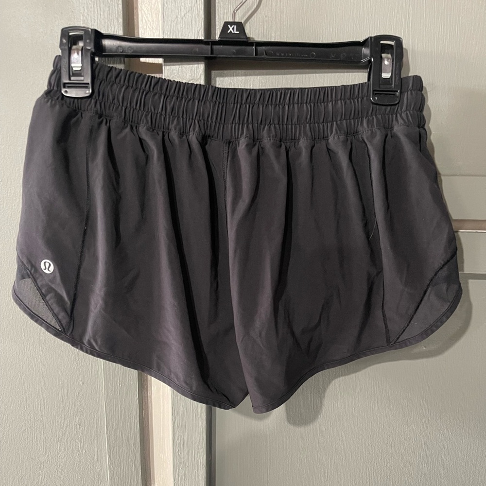 Lululemon size 8 lined shorts